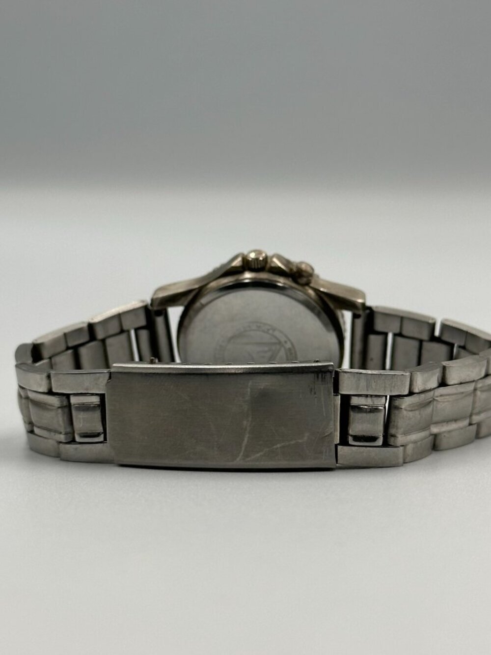Vintage Guess Womens Watch Silver Tone White Dial Faceted Crystal Working 7" - Picture 5 of 13